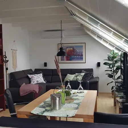 Au Petit Ruisseau Апартаменты *